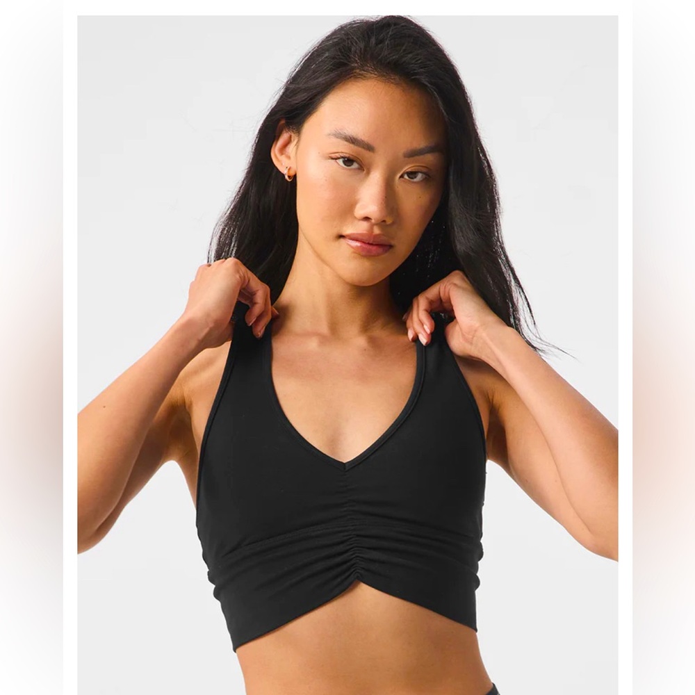 NWT Alo Yoga Wild Thing Bra